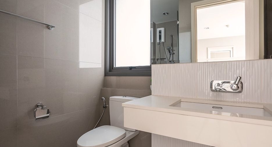Condo en alquiler y en venta de 2 habitaciones en Khlong Toei, Bangkok
