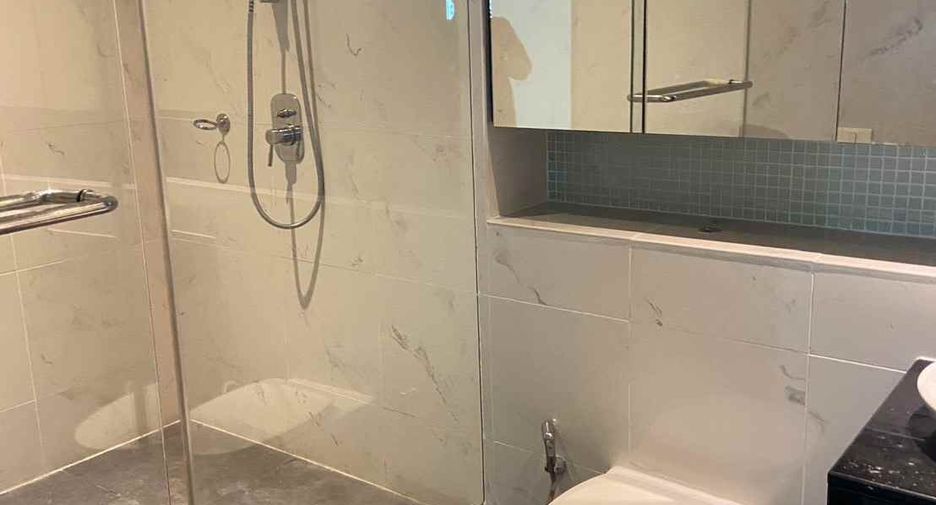 For rent 3 ベッドルーム condo in Khlong Toei, Bangkok