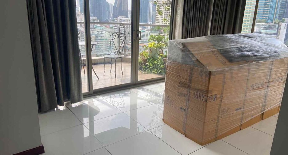For rent 3 ベッドルーム condo in Khlong Toei, Bangkok