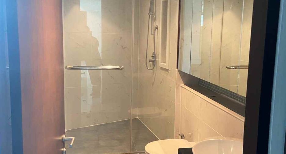 For rent 3 ベッドルーム condo in Khlong Toei, Bangkok