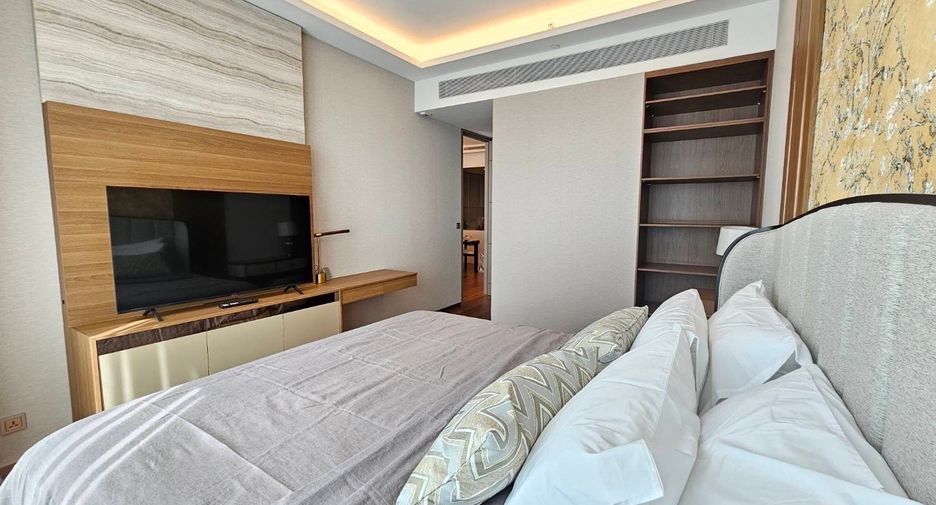 For rent 2 bedrooms condo in Khlong Toei, Bangkok