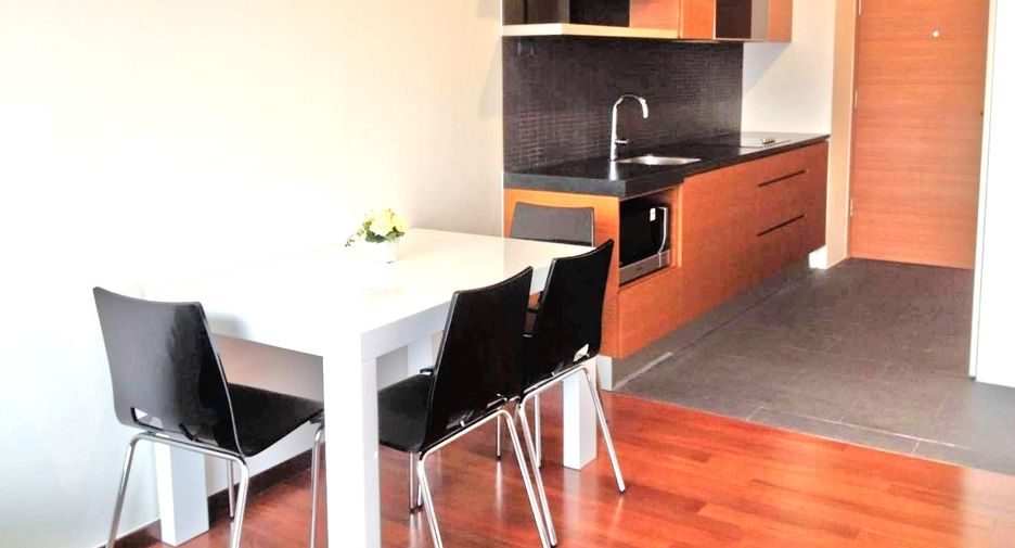 For rent 1 bed condo in Khlong Toei, Bangkok