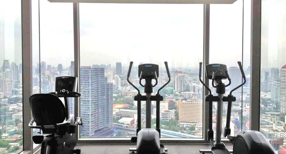 For rent 1 bed condo in Khlong Toei, Bangkok