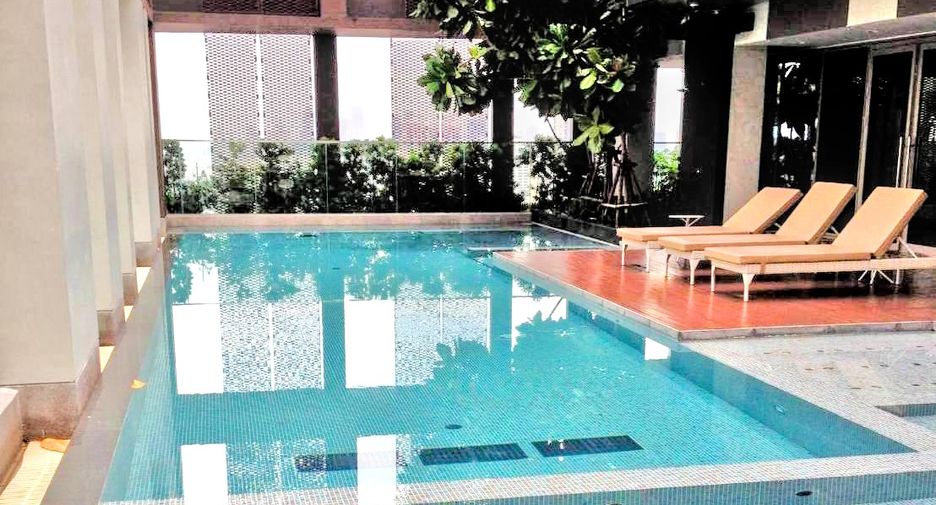 For rent 1 bed condo in Khlong Toei, Bangkok