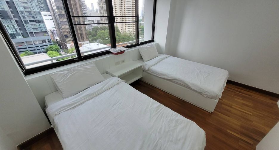 For rent 2 bedrooms condo in Khlong Toei, Bangkok
