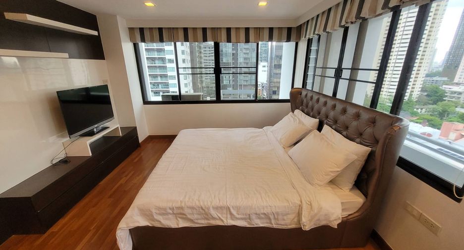 For rent 2 bedrooms condo in Khlong Toei, Bangkok