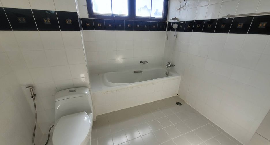 Wohnung zur Miete mit 2 Zimmer in Watthana, Bangkok