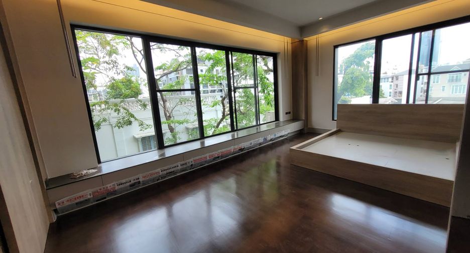 ให้เช่า 3 ห้องนอน คอนโด ใน วัฒนา, กรุงเทพฯ