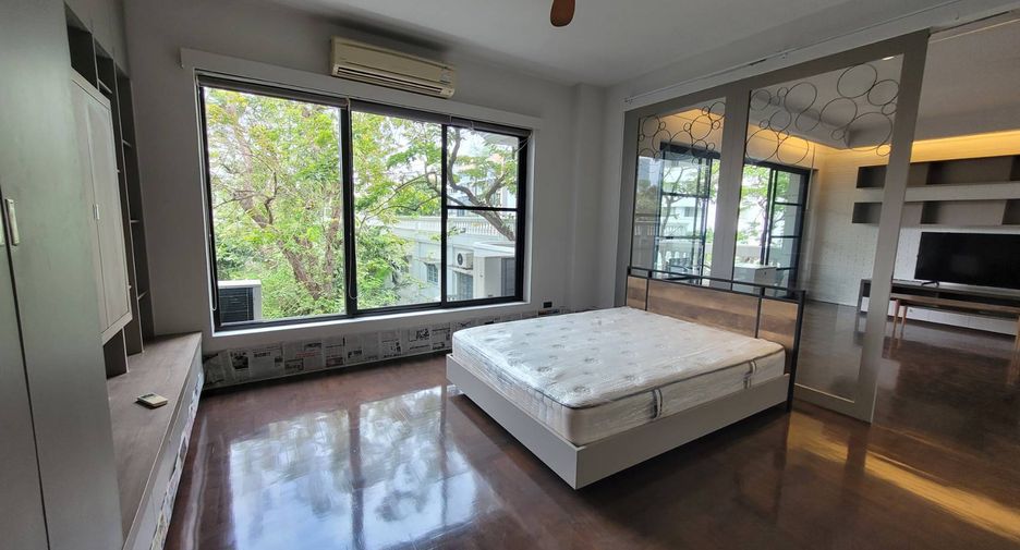 ให้เช่า 3 ห้องนอน คอนโด ใน วัฒนา, กรุงเทพฯ