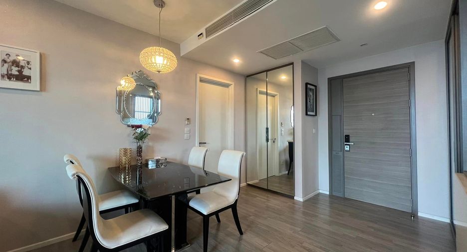 For rent 2 bedrooms condo in Khlong Toei, Bangkok
