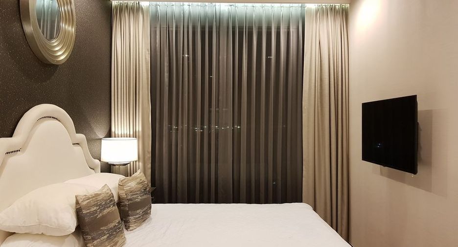 For rent 2 bedrooms condo in Khlong Toei, Bangkok