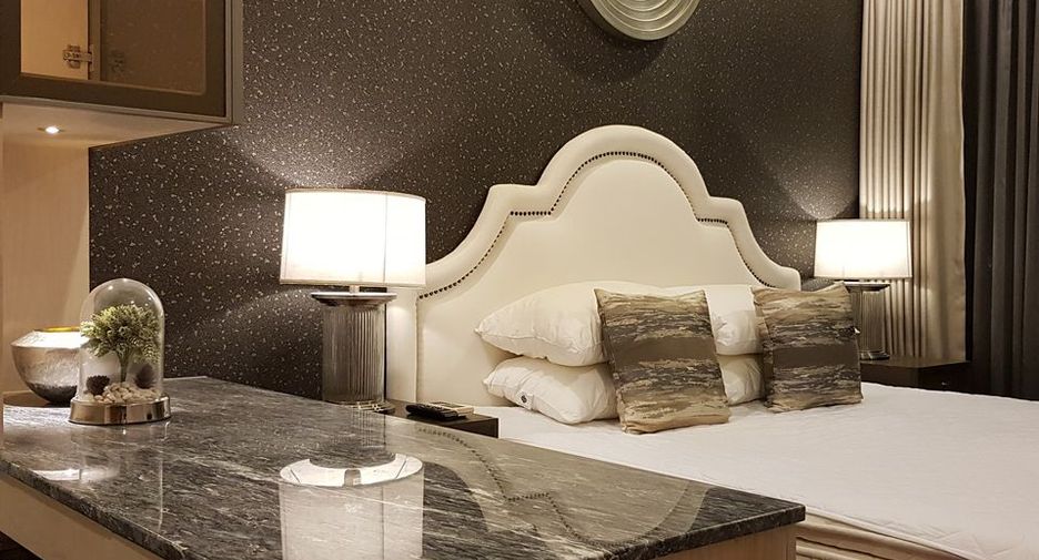 For rent 2 bedrooms condo in Khlong Toei, Bangkok