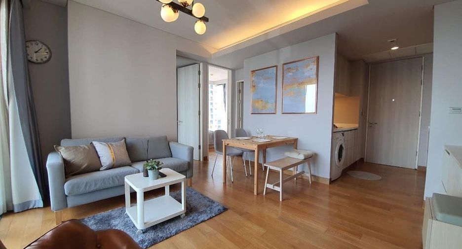 Condo en alquiler y en venta de 2 habitaciones en Khlong Toei, Bangkok