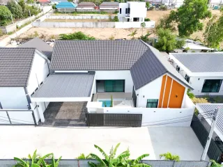 Villa en venta de 3 habitaciones en Bang Lamung, Chonburi