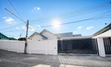 For sale 3 bedrooms villa in East Pattaya, Pattaya