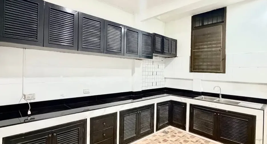 Casa adosada en venta de 2 habitaciones en East Pattaya, Pattaya