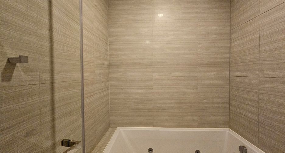 Аренда 2 спальни кондо в Щаттхана, Бангкок