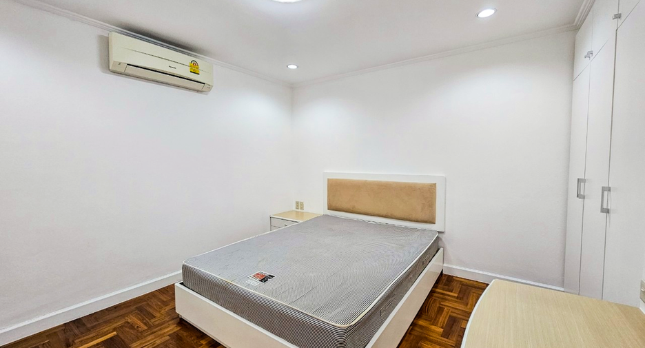 Condo en alquiler de 2 habitaciones en Khlong Toei, Bangkok