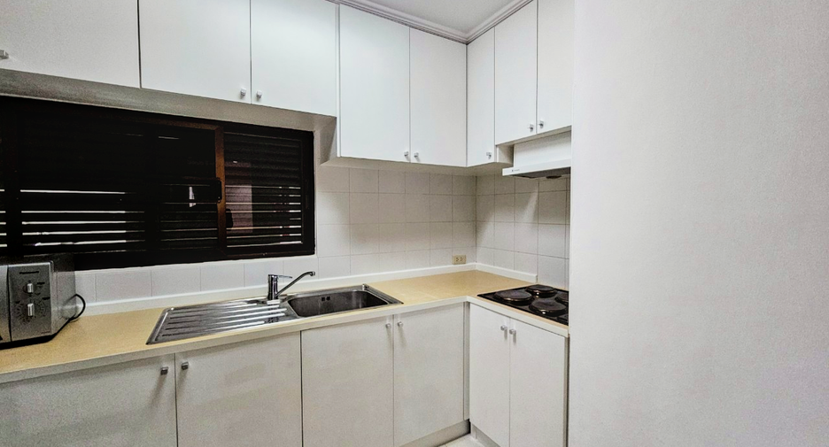 Condo en alquiler de 2 habitaciones en Khlong Toei, Bangkok