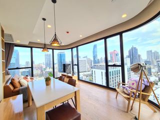 À louer 2 chambres condo à Bang Rak, Bangkok