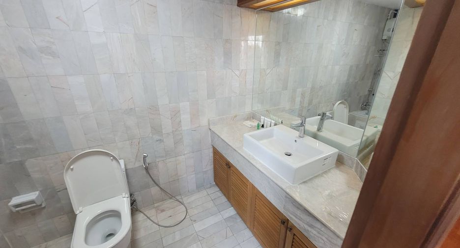 Аренда и продажа 3 спальни кондо в Щаттхана, Бангкок