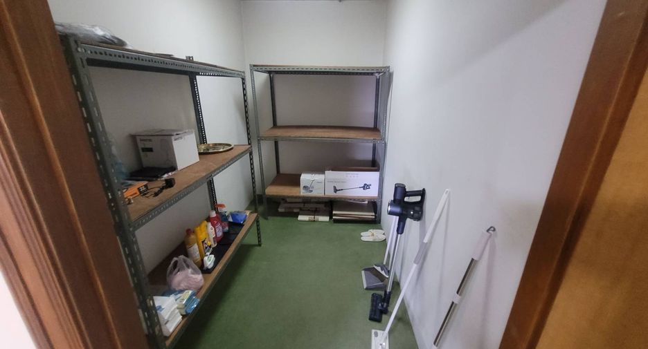 Аренда и продажа 3 спальни кондо в Щаттхана, Бангкок