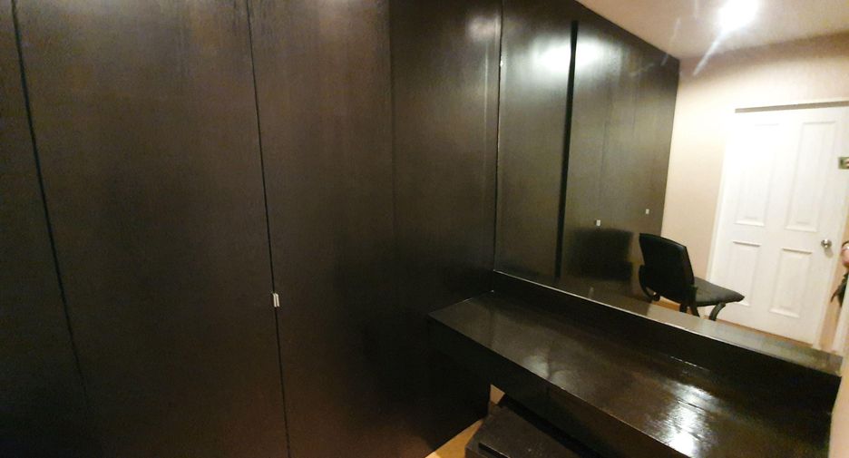 For rent and for sale 2 bedrooms condo in Watthana, Bangkok