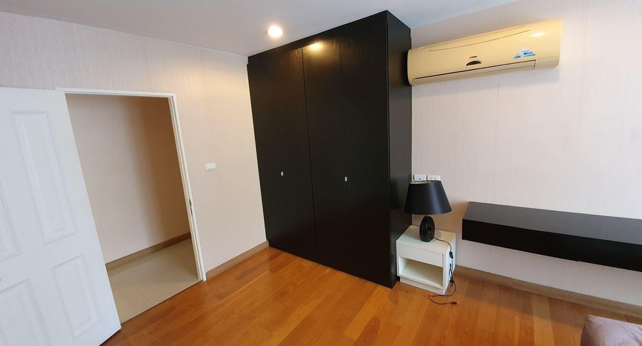 For rent and for sale 2 bedrooms condo in Watthana, Bangkok