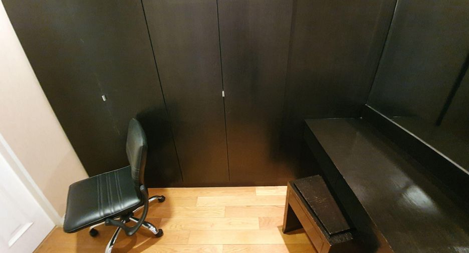 For rent and for sale 2 bedrooms condo in Watthana, Bangkok