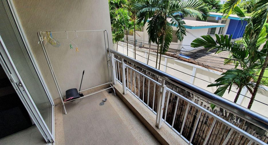 For rent and for sale 2 bedrooms condo in Watthana, Bangkok