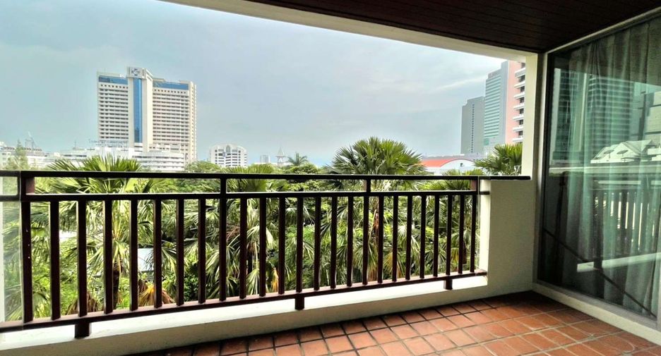 Condo en alquiler de 3 habitaciones en Sathon, Bangkok