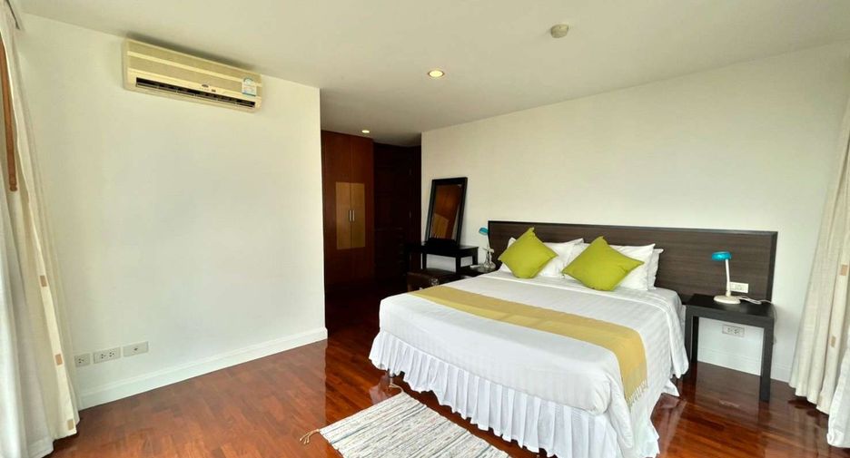 Condo en alquiler de 3 habitaciones en Sathon, Bangkok