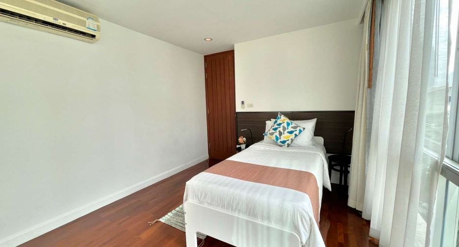 Condo en alquiler de 3 habitaciones en Sathon, Bangkok