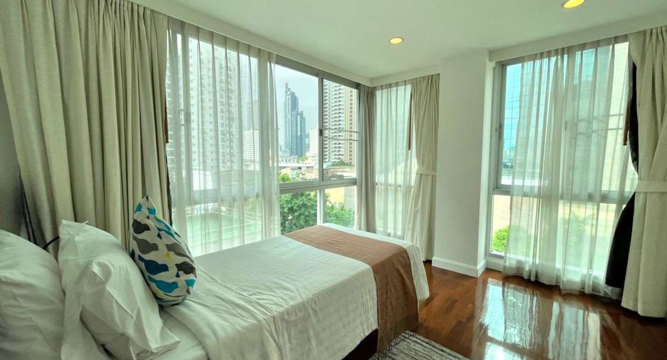 Condo en alquiler de 3 habitaciones en Sathon, Bangkok