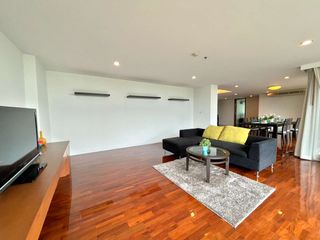 Condo en alquiler de 3 habitaciones en Sathon, Bangkok