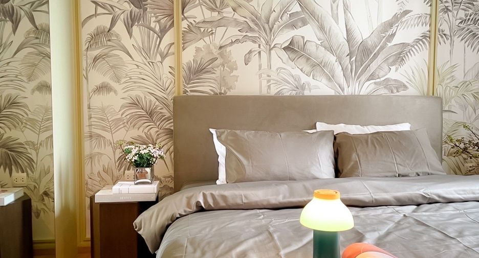 For rent 2 bedrooms condo in Watthana, Bangkok