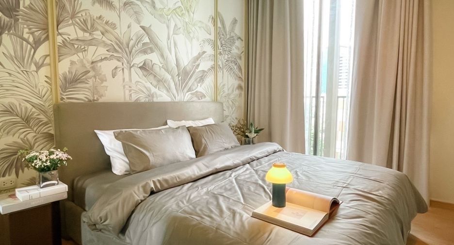 For rent 2 bedrooms condo in Watthana, Bangkok
