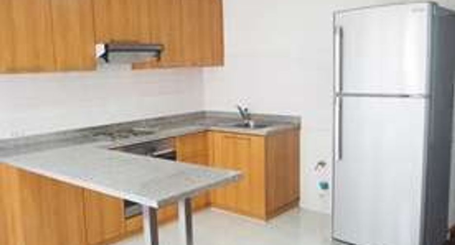 For rent 2 bedrooms condo in Pathum Wan, Bangkok