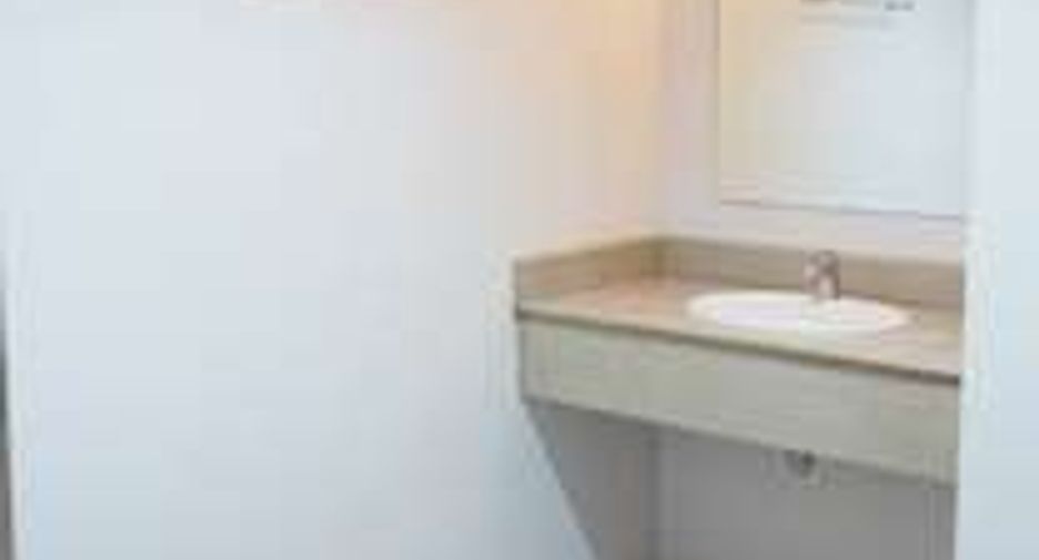 For rent 2 bedrooms condo in Pathum Wan, Bangkok