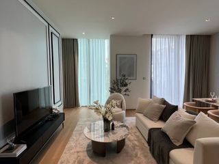 For rent 2 bedrooms condo in Pathum Wan, Bangkok