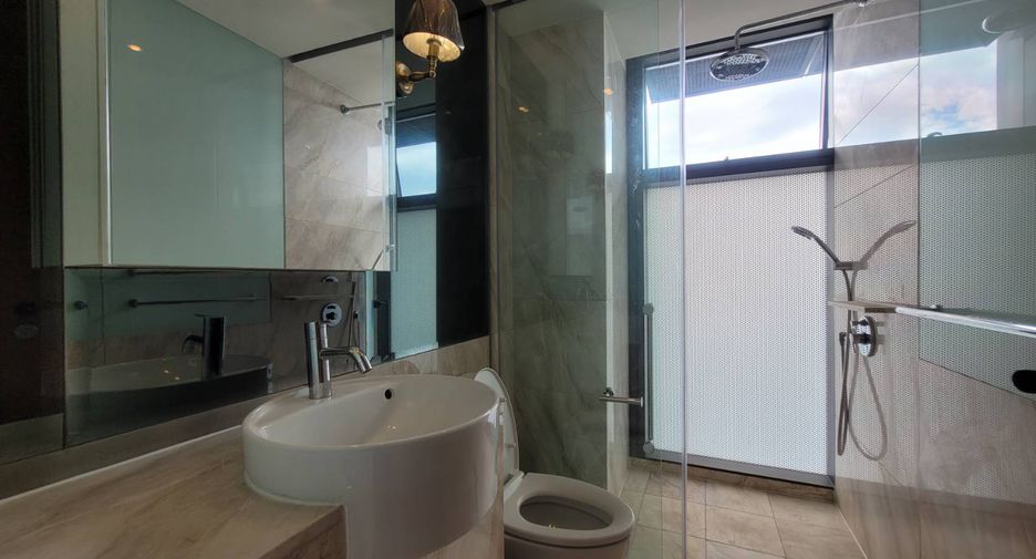 For rent 3 bedrooms condo in Sathon, Bangkok