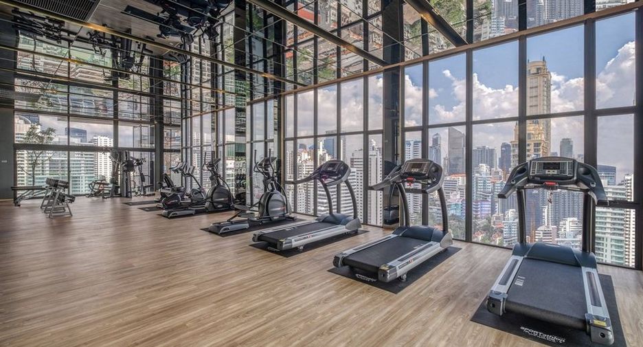 For rent 2 bedrooms condo in Watthana, Bangkok
