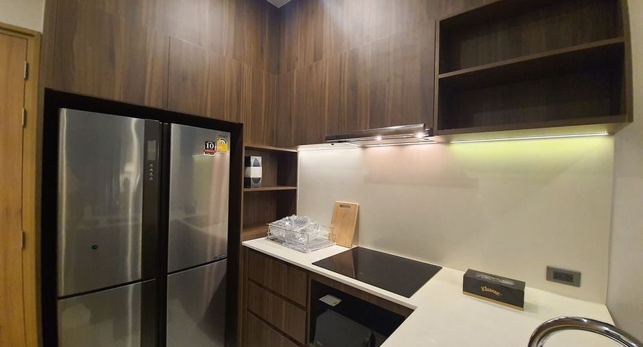 For rent 2 bedrooms condo in Watthana, Bangkok