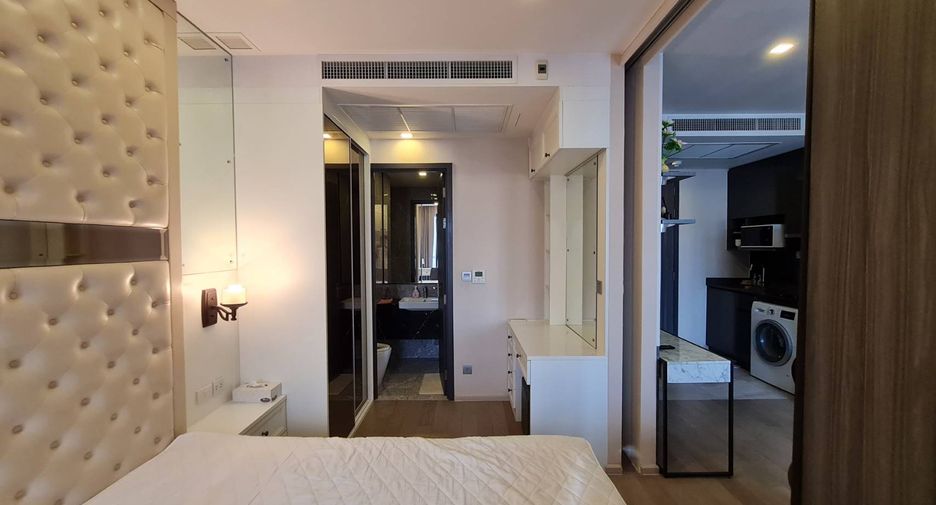 For rent 1 bed condo in Khlong Toei, Bangkok