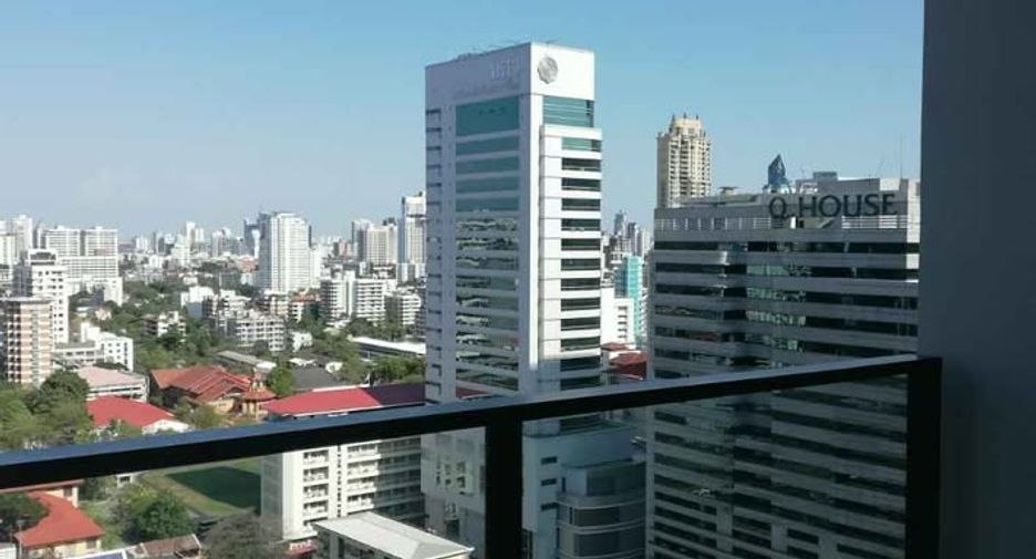 出租 和 出售 2 卧室 公寓 在 Watthana, 曼谷