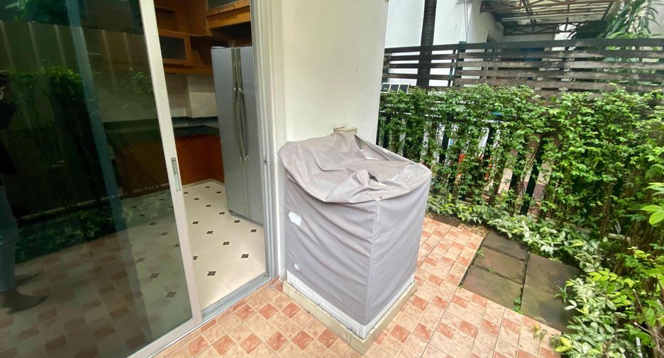 出租 5 卧室 独立屋 在 Khlong Toei, 曼谷