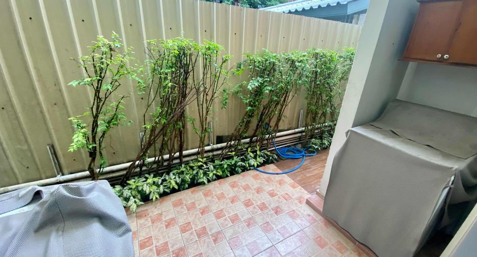 出租 5 卧室 独立屋 在 Khlong Toei, 曼谷