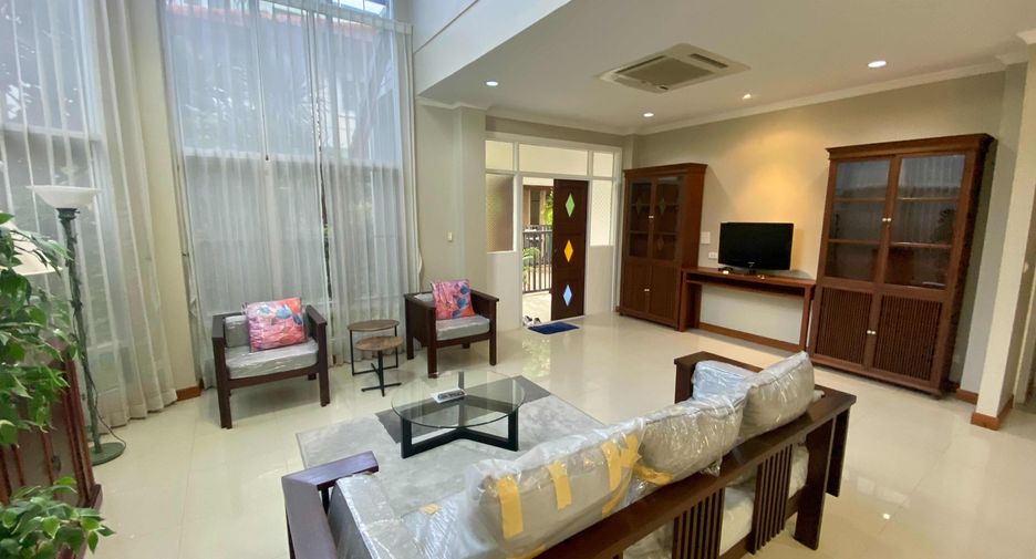 出租 5 卧室 独立屋 在 Khlong Toei, 曼谷