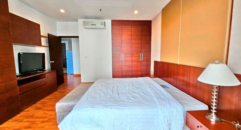 For rent 1 bed condo in Pathum Wan, Bangkok