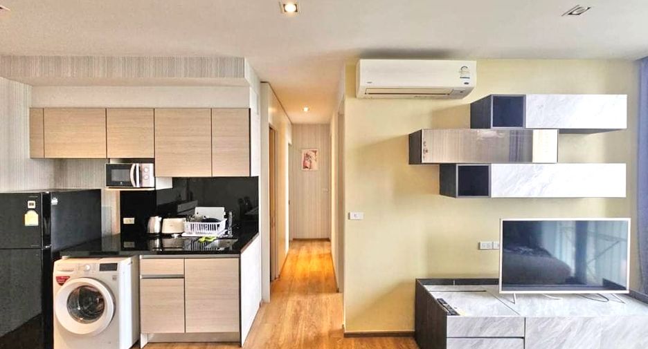 For rent 2 bedrooms condo in Khlong Toei, Bangkok